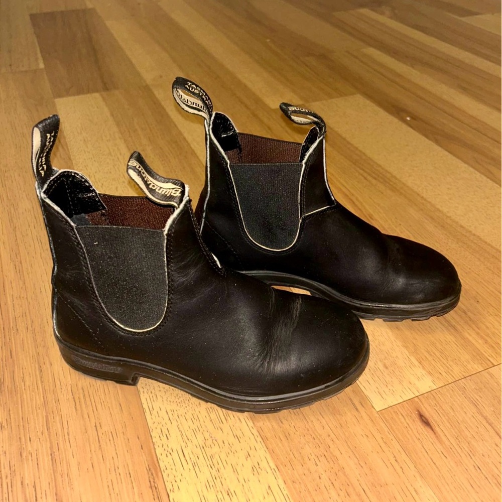 Classic Blundstone women’s boots